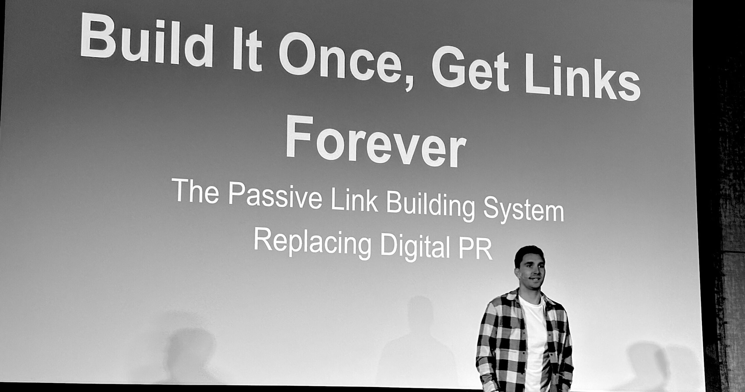 Passive Link Building: The Data Study Autopilot System